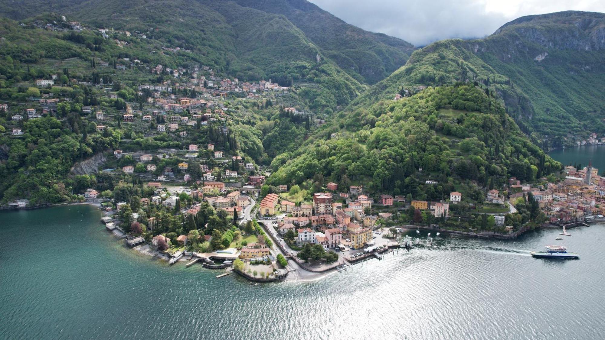 Tosca House 2 Bed and Breakfast Varenna Buitenkant foto