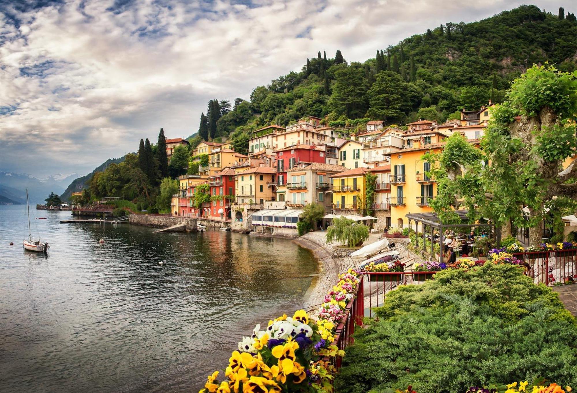 Tosca House 2 Bed and Breakfast Varenna Buitenkant foto