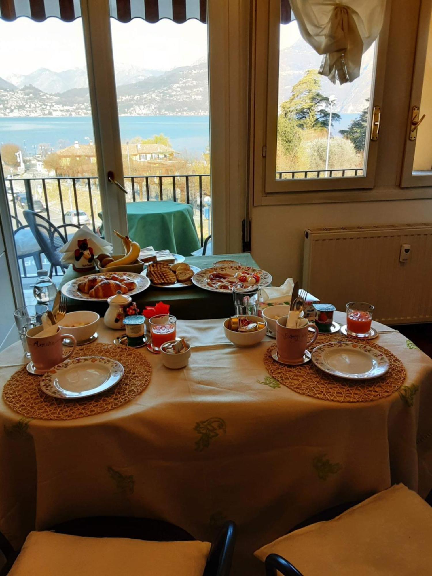 Tosca House 2 Bed and Breakfast Varenna Buitenkant foto