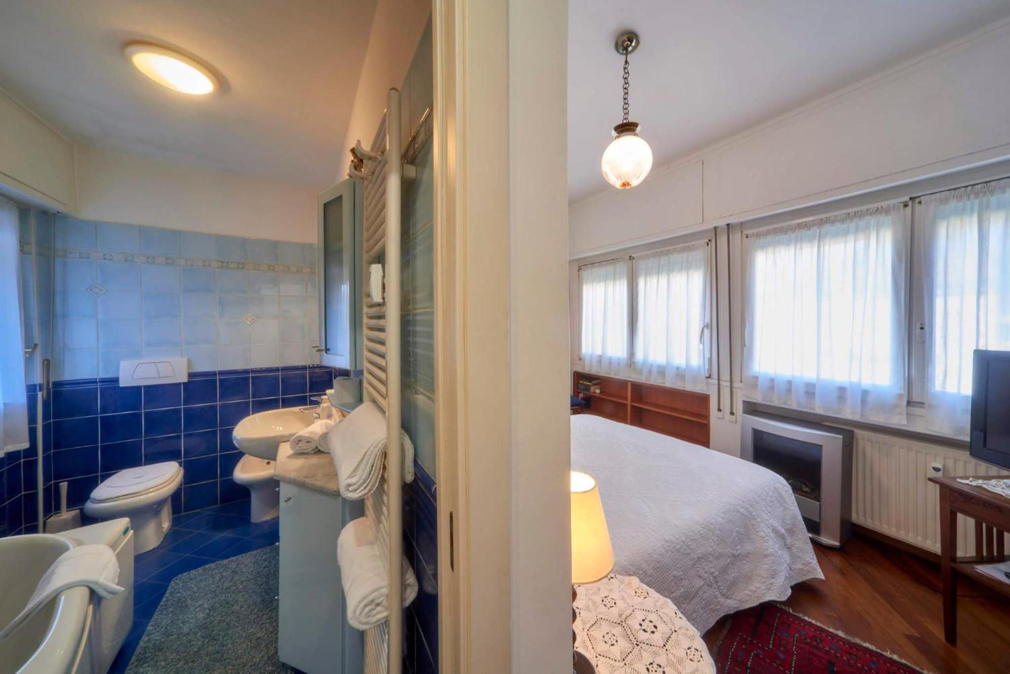 Tosca House 2 Bed and Breakfast Varenna Buitenkant foto