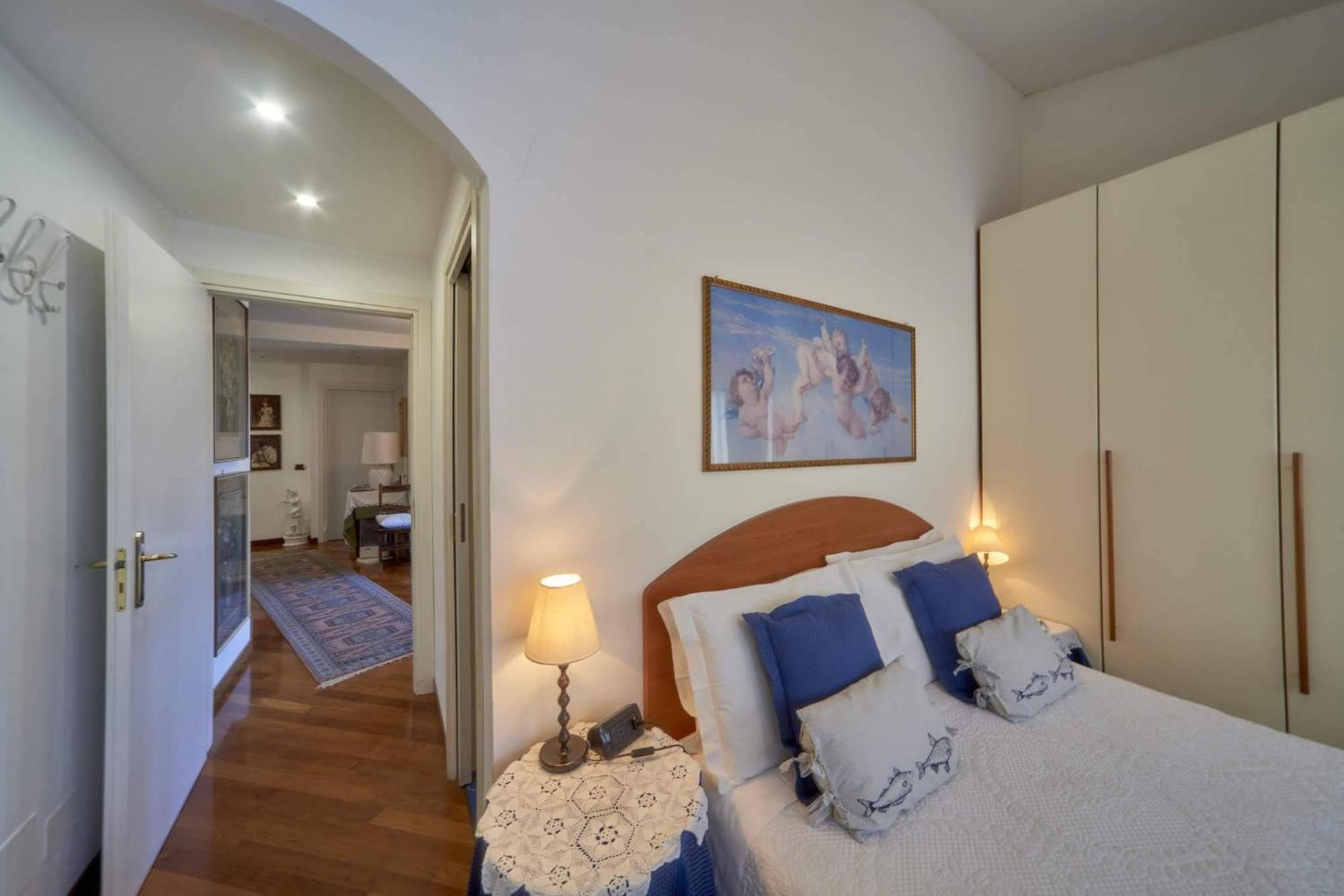 Tosca House 2 Bed and Breakfast Varenna Buitenkant foto