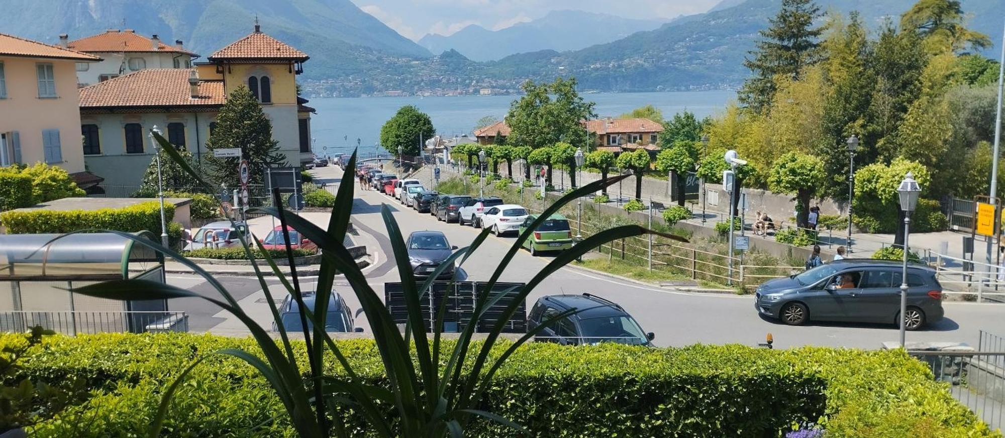 Tosca House 2 Bed and Breakfast Varenna Buitenkant foto