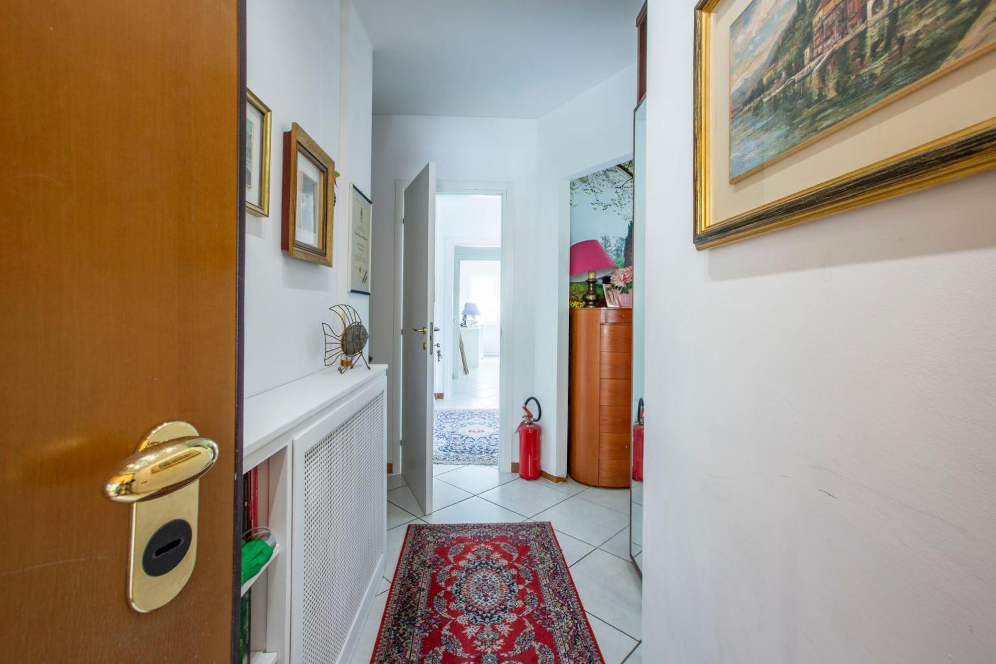 Tosca House 2 Bed and Breakfast Varenna Buitenkant foto