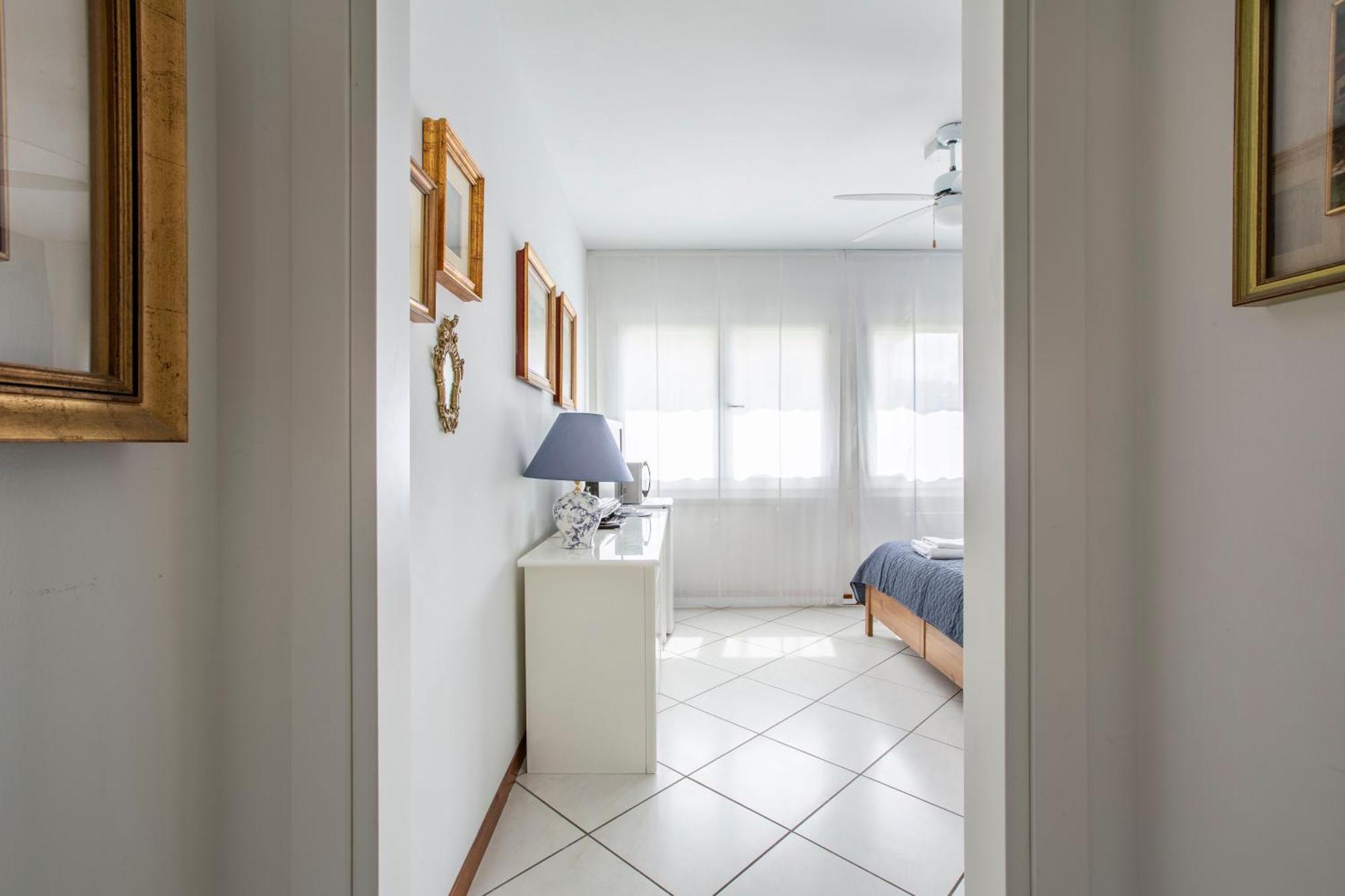 Tosca House 2 Bed and Breakfast Varenna Buitenkant foto